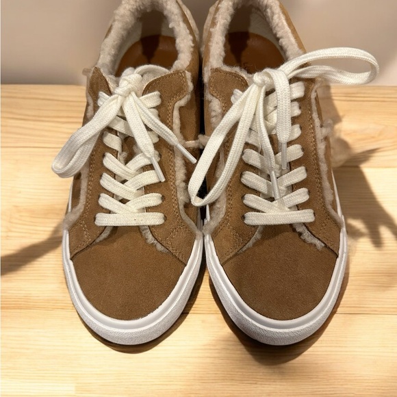 LUCKY BRAND- DYLLIS SNEAKER SAMPLE SIZE 5.5 - Picture 4 of 5